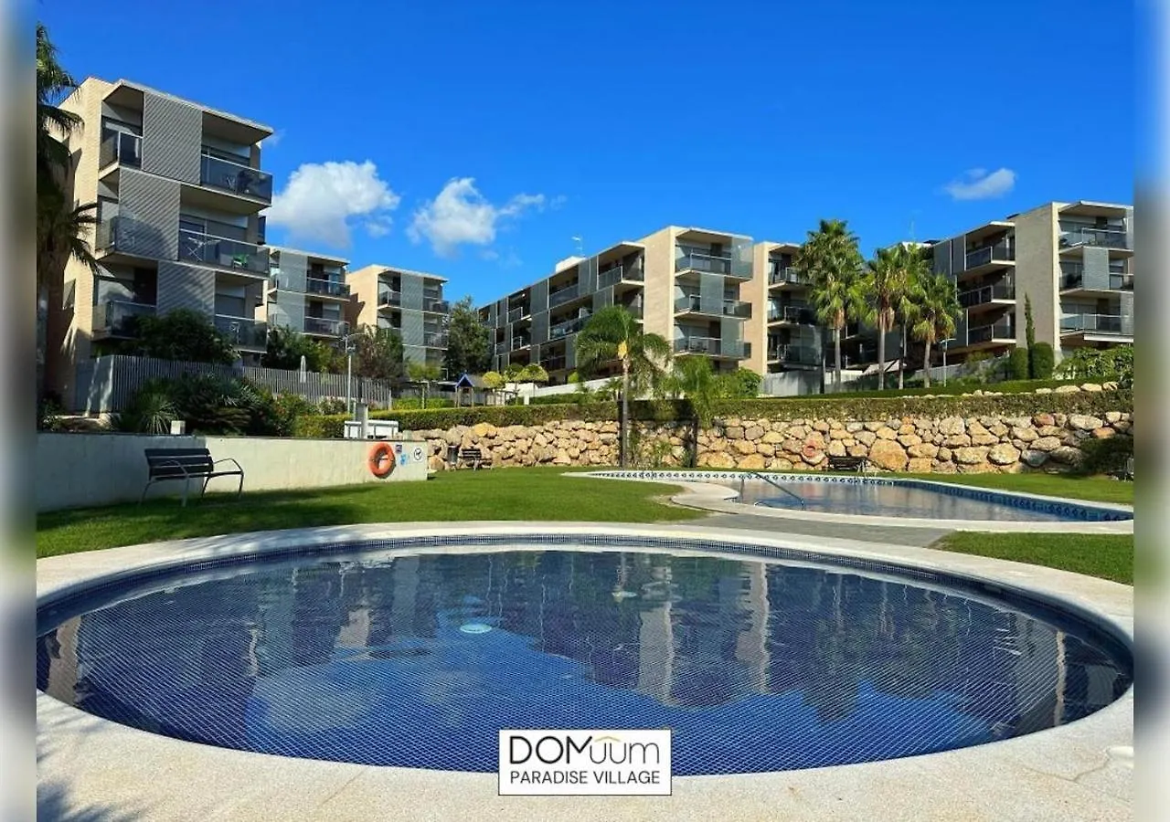 Domuum Holidays - Paradise Village Salou Spain
